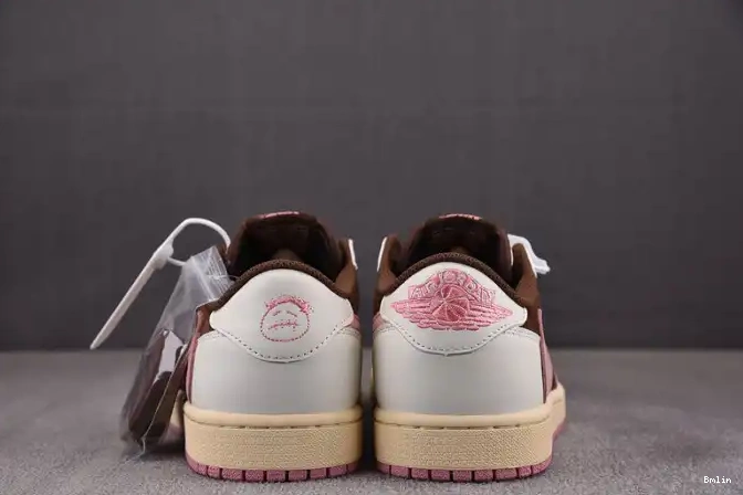 Bmlin SP Low OG DZ4137-206 1 x AJ Travis Scott 0516
